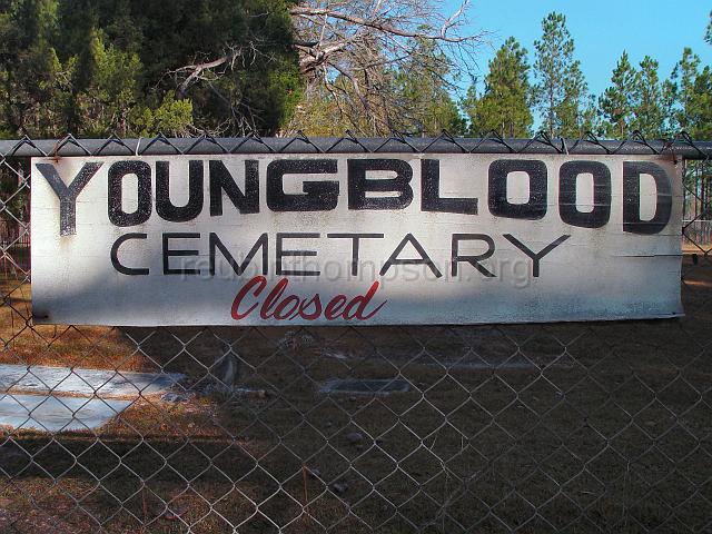 DSC01932.JPG - Youngblood Family Cemetery sign indicating the Cemetery is closed to further burials
