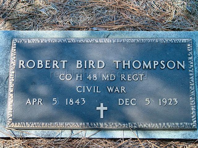 DSC01971.JPG - commemorative marker of Robert Bird Thompson; the marker indicates he was a soldier of the 48th Maryland Regiment but he was actually a soldier of the 48th Georgia Regiment; during the War Between the States he was wounded in thehand, necessitating amputation of two fingers, at 2d Manassas, Va. on August 30, 1862. He was captured at Deep Bottom, Va. August 17, 1864 and was exchanged at Point Lookout, Md. on March 14, 1865. He was paroled at Augusta, Ga. on May 18, 1865.