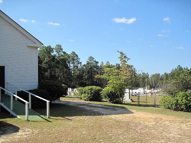 reubinthompson_org_80.jpg - The entrance to the Ebenezer Methodist Church cemetery.