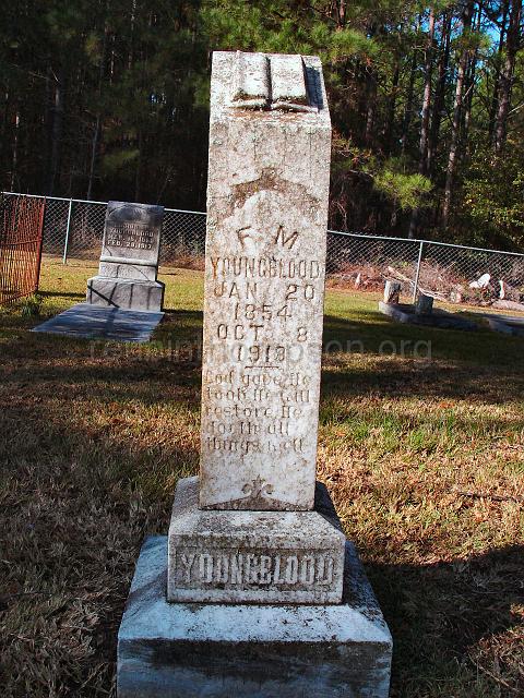 DSC01944.JPG - headstone of Frank M. Youngblood who was the son of Winnifred Youngblood; his headstone is engraved: God gave, he took, he will restore, he doeth all things well